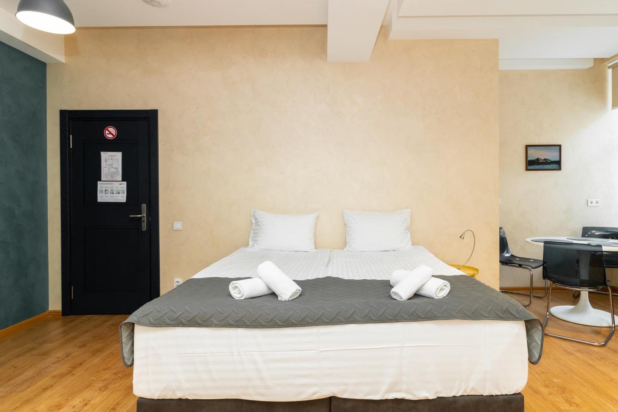 Aparthotel Stories Hub Lemberg Zimmer foto
