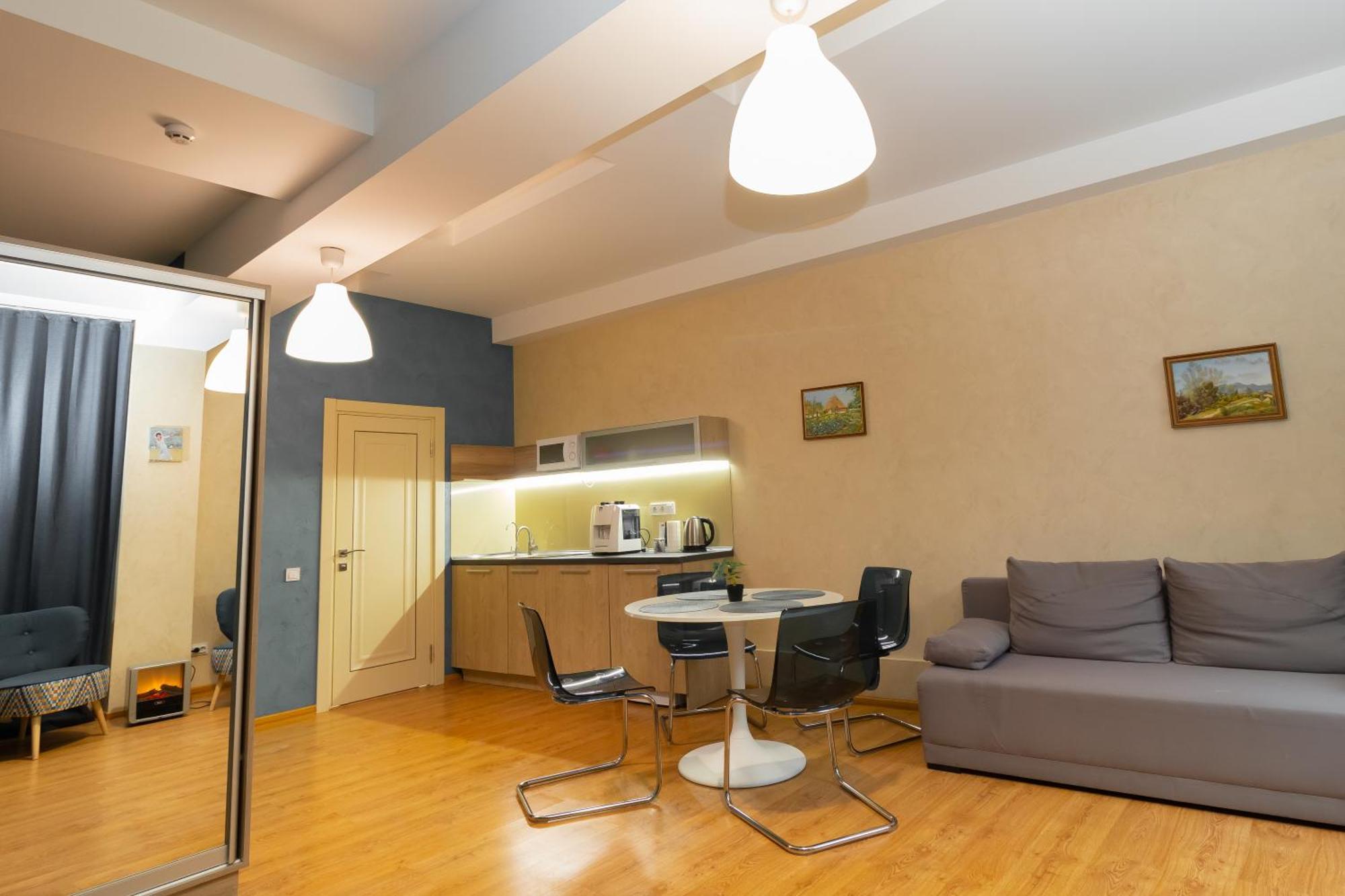 Aparthotel Stories Hub Lemberg Zimmer foto