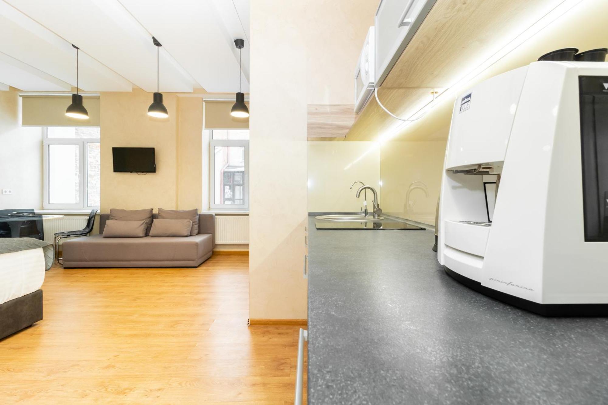 Aparthotel Stories Hub Lemberg Zimmer foto
