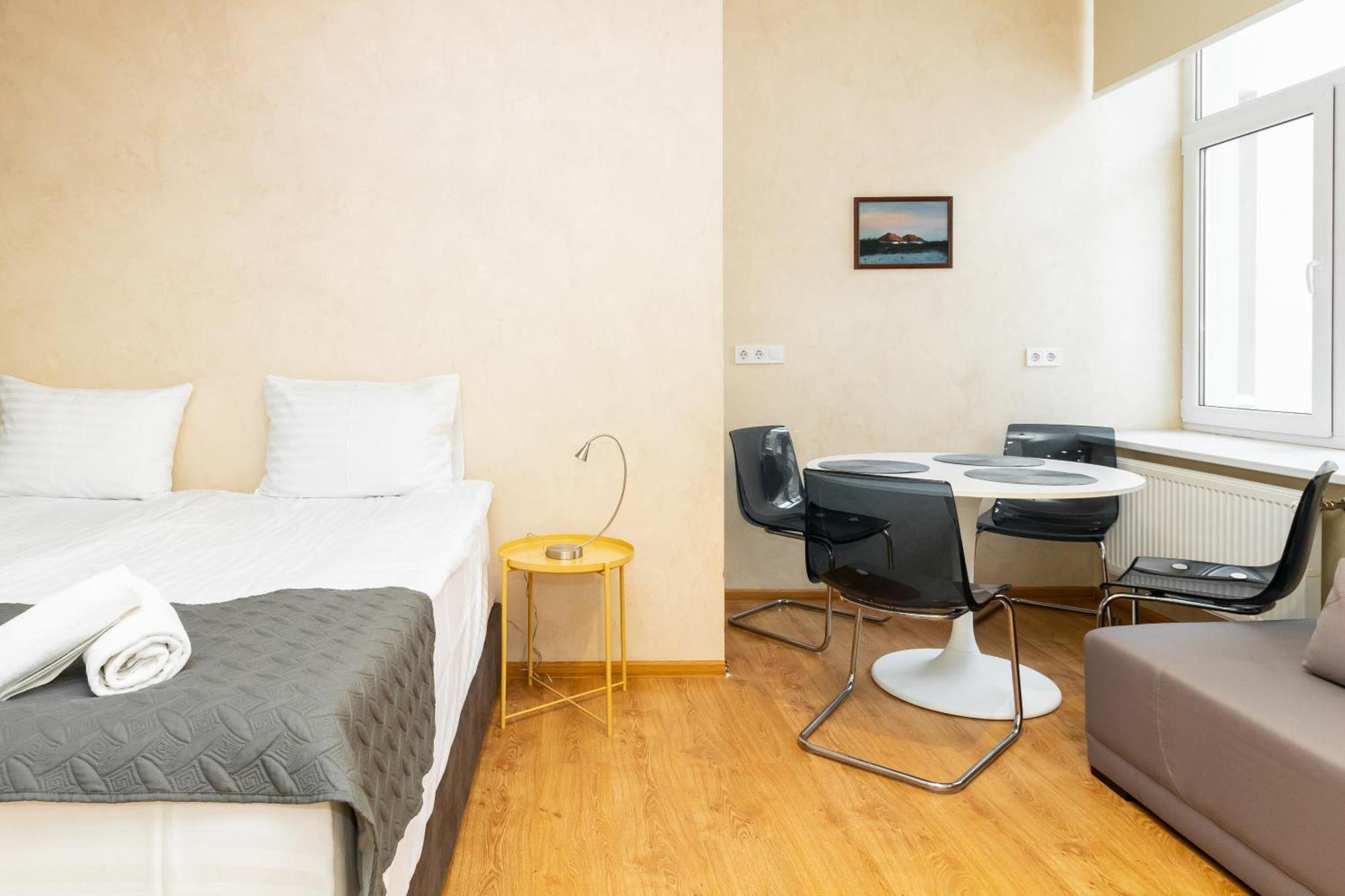 Aparthotel Stories Hub Lemberg Zimmer foto