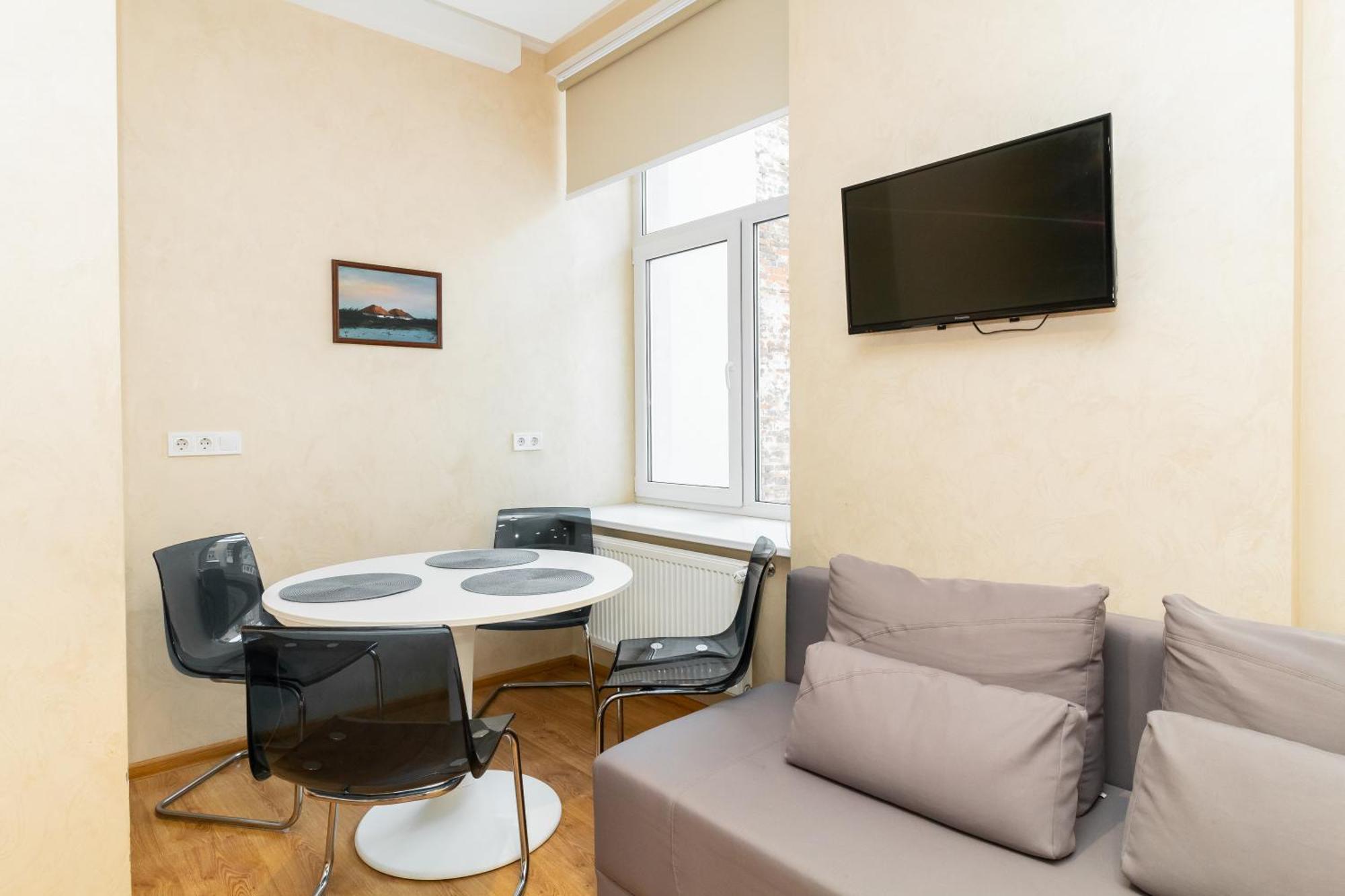 Aparthotel Stories Hub Lemberg Zimmer foto